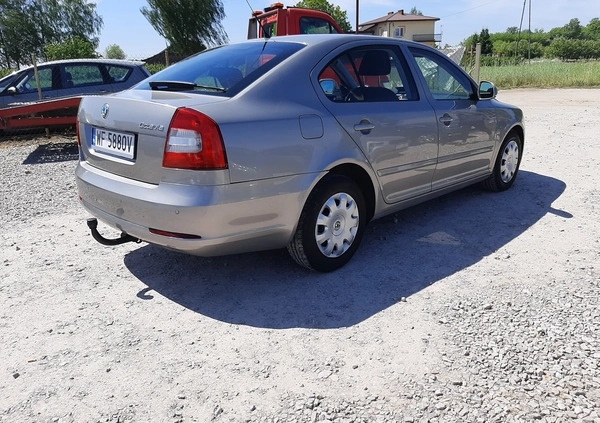 Skoda Octavia cena 20900 przebieg: 243866, rok produkcji 2010 z Oborniki małe 352